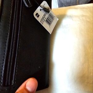 Mundi Womens Slim Wallet Clutch With Safe Keeper RFID Card Bifold Black New